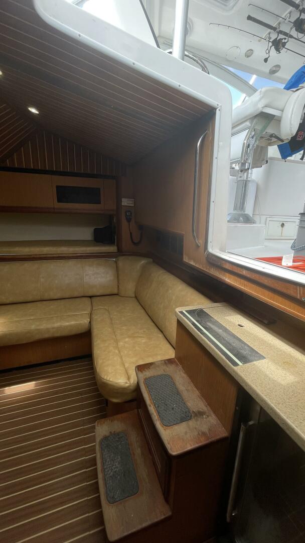 2006 Luhrs 41 Open - Image 4