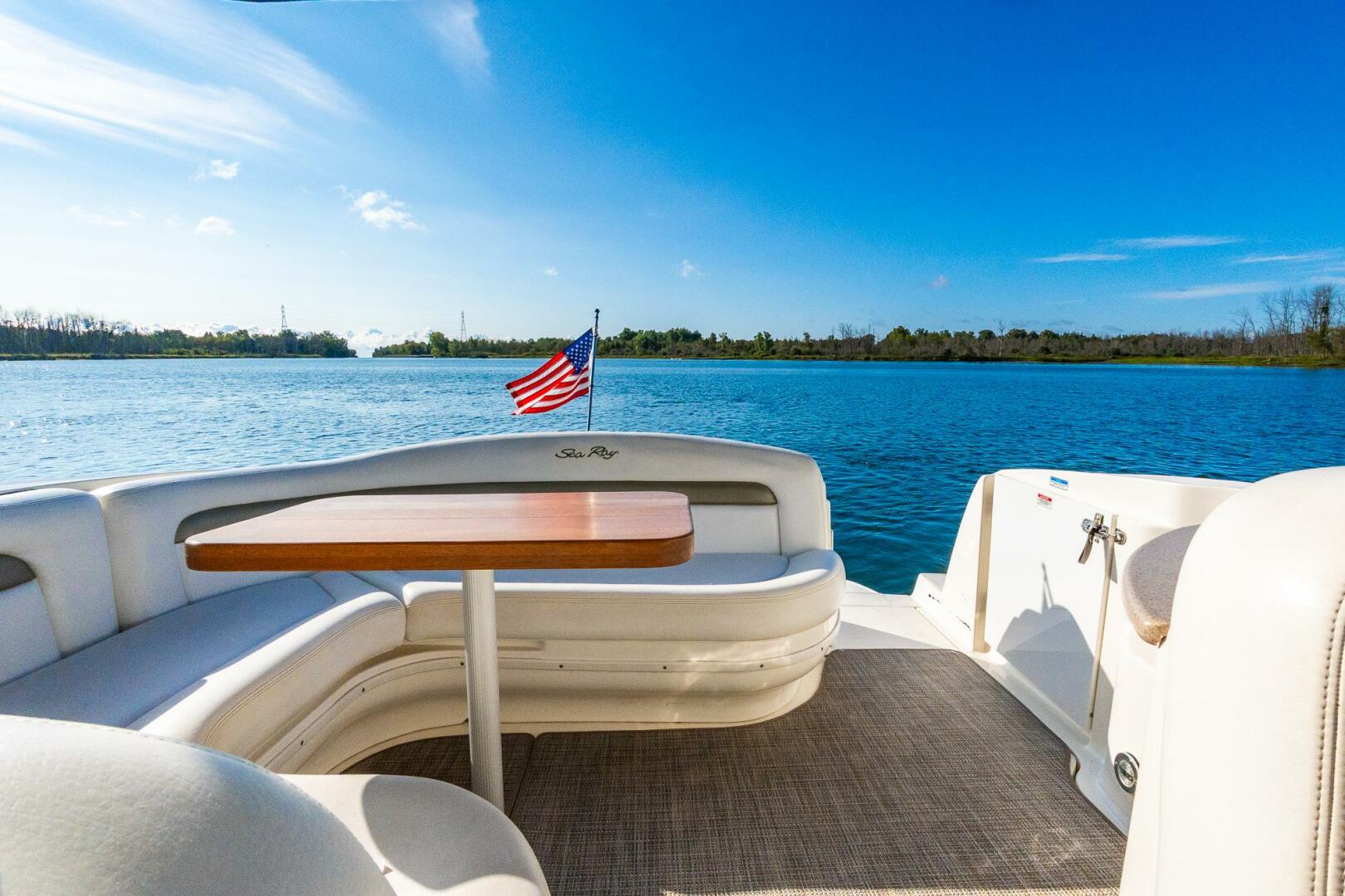 2007 Sea Ray 320 Sundancer - Image 7