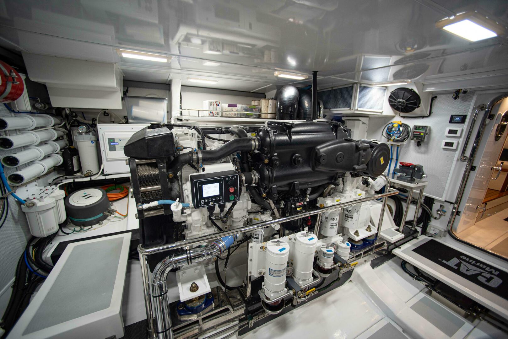2023 Marlow Explorer 70E-CB - Image 35