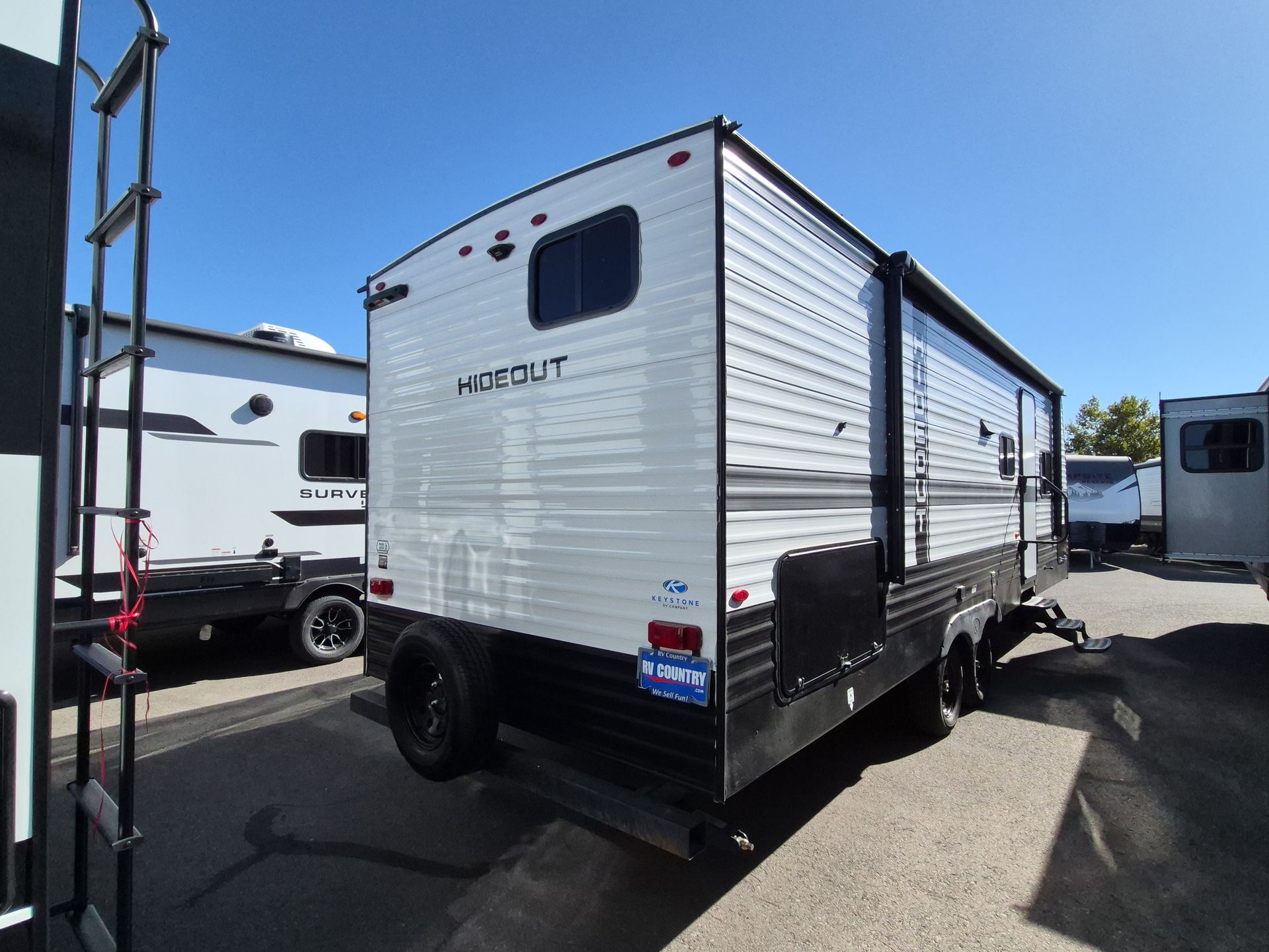 2025 Keystone Hideout Sport 269DB - Image 7