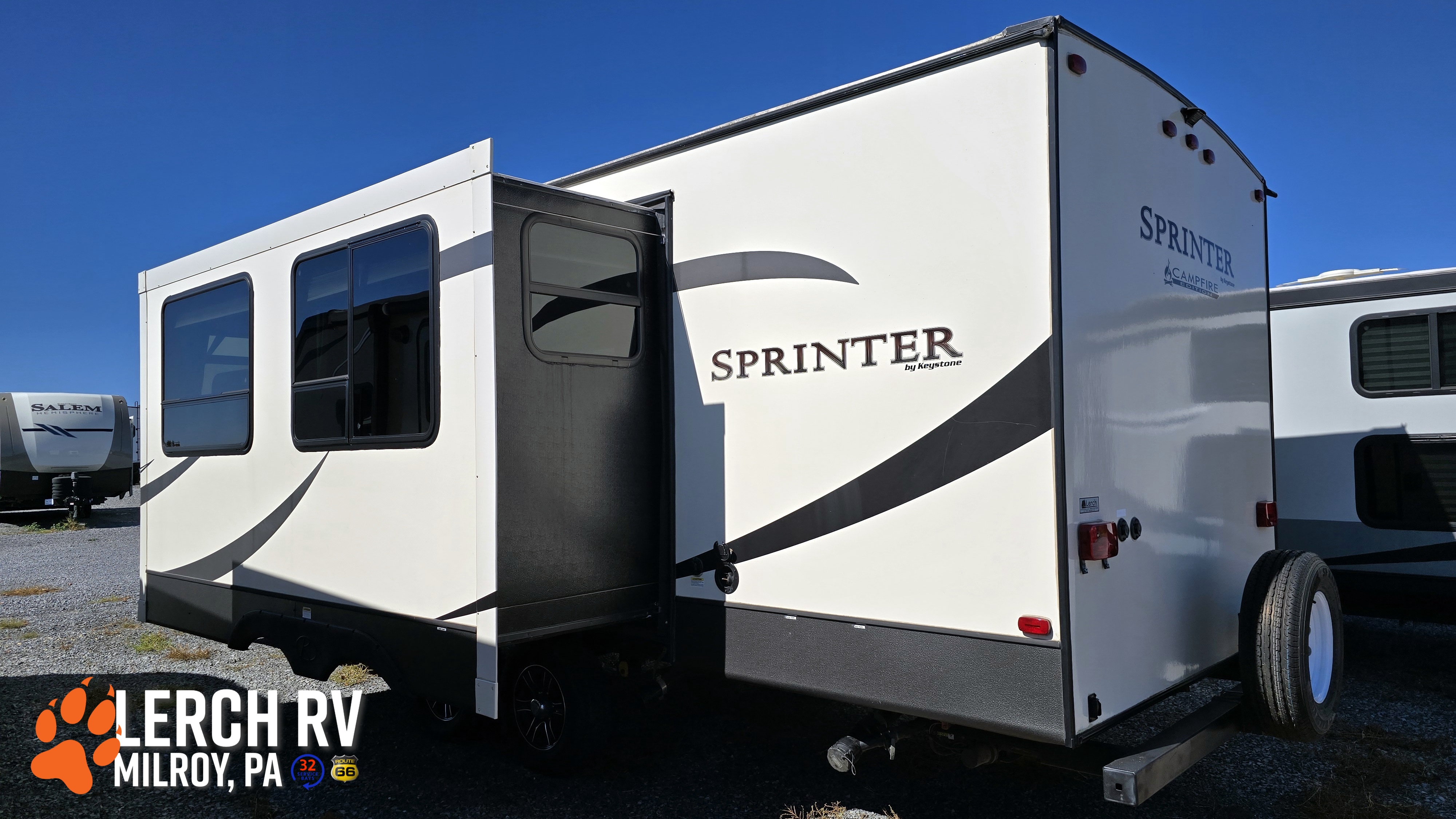 2017 KEYSTONE SPRINTER CAMPFIRE 26RB - Image 4