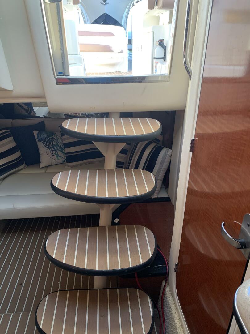 2005 Sea Ray 340 Sundancer - Image 6