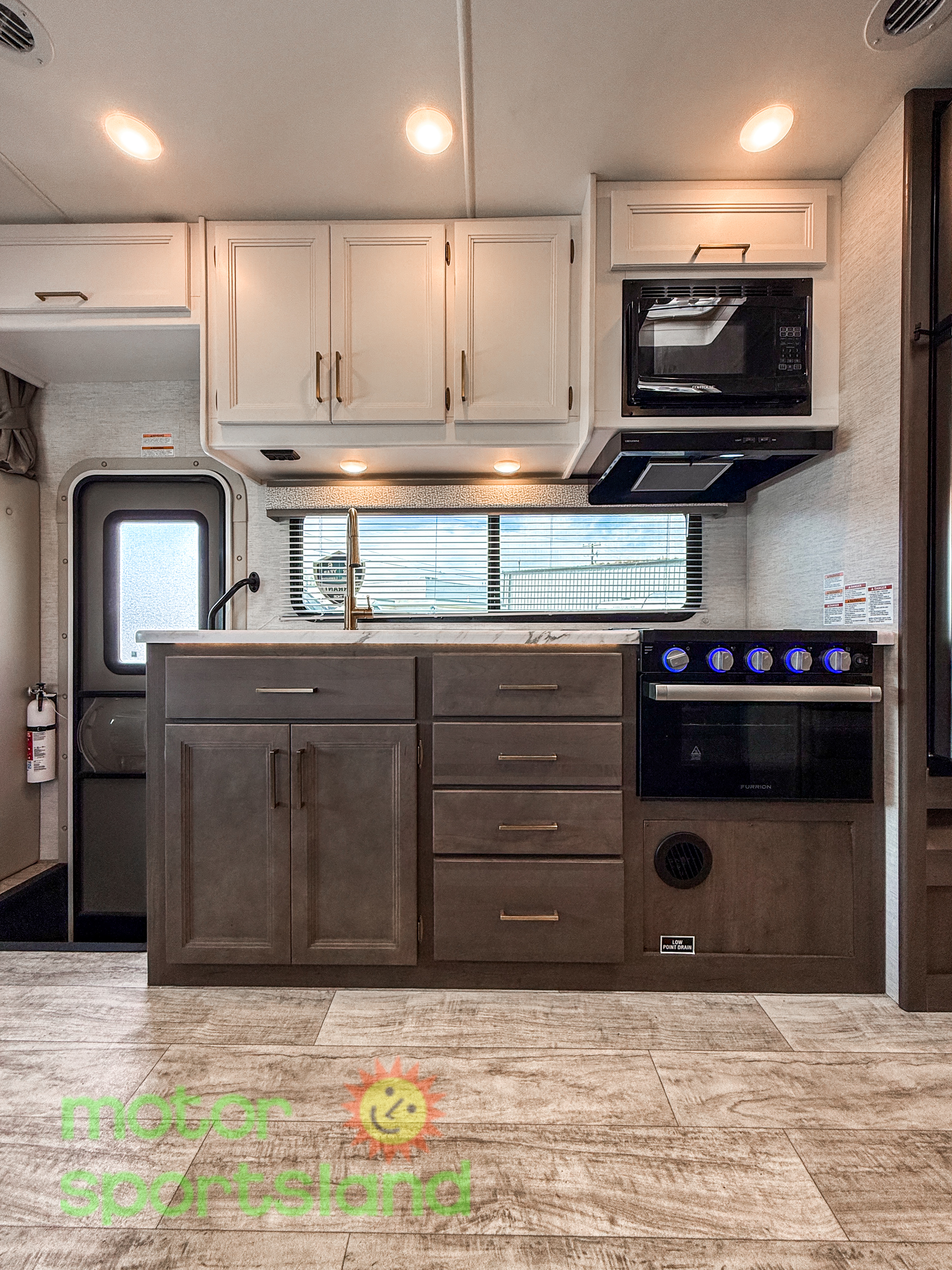 2025 Thor Motor Coach Chateau 27P - Image 46