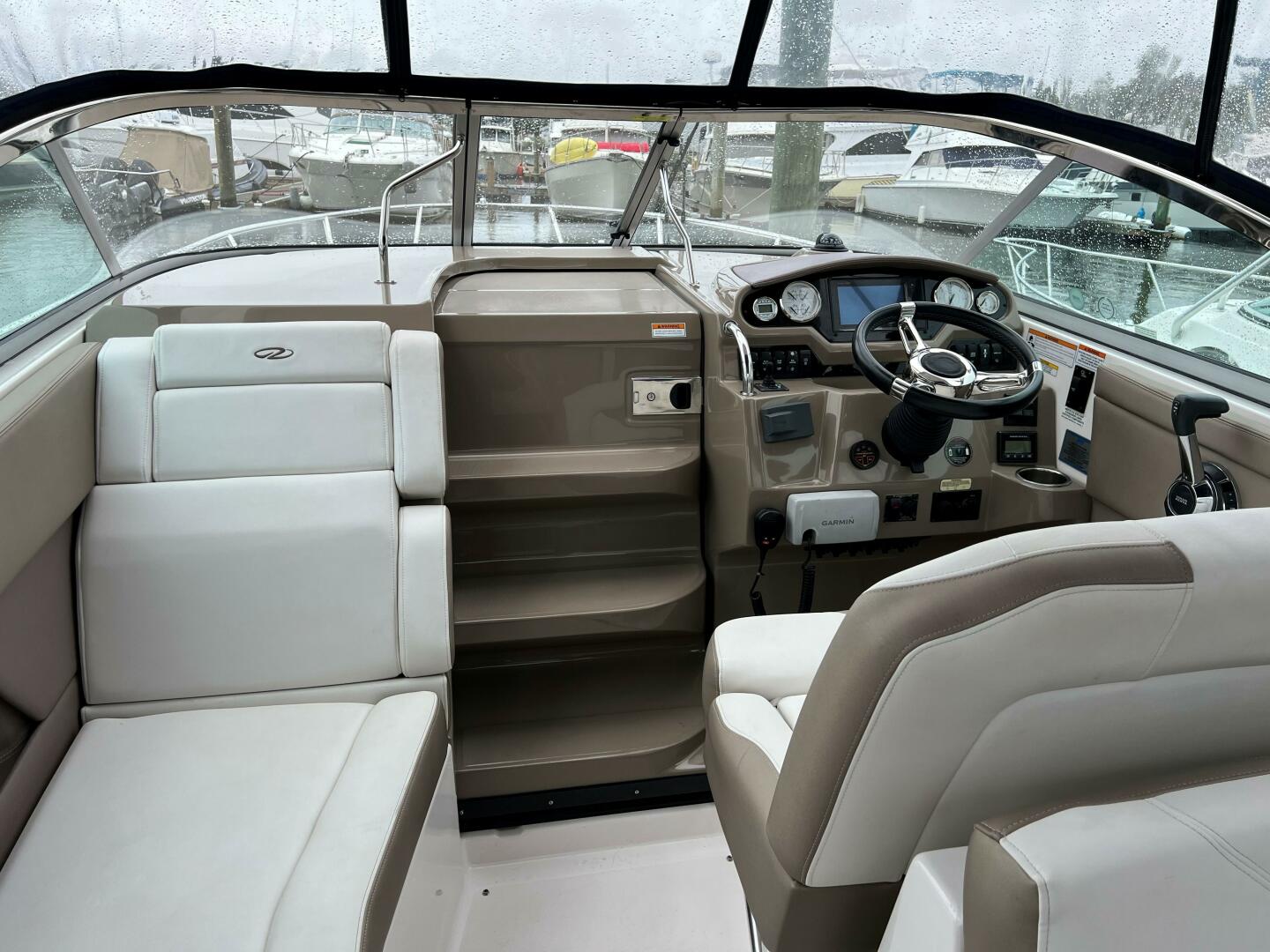 2017 Regal 28 Express - Image 12