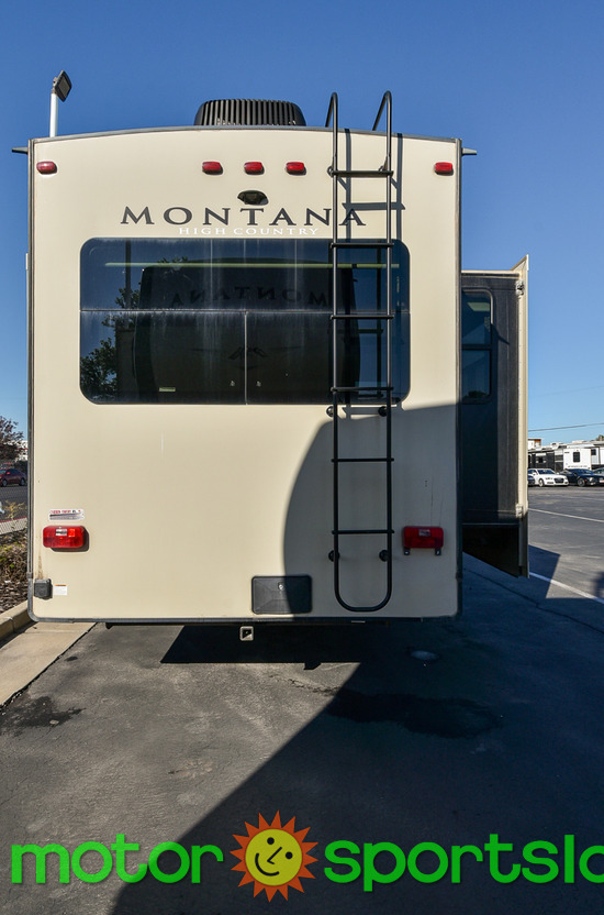2018 Keystone Montana HM384BR - Image 4