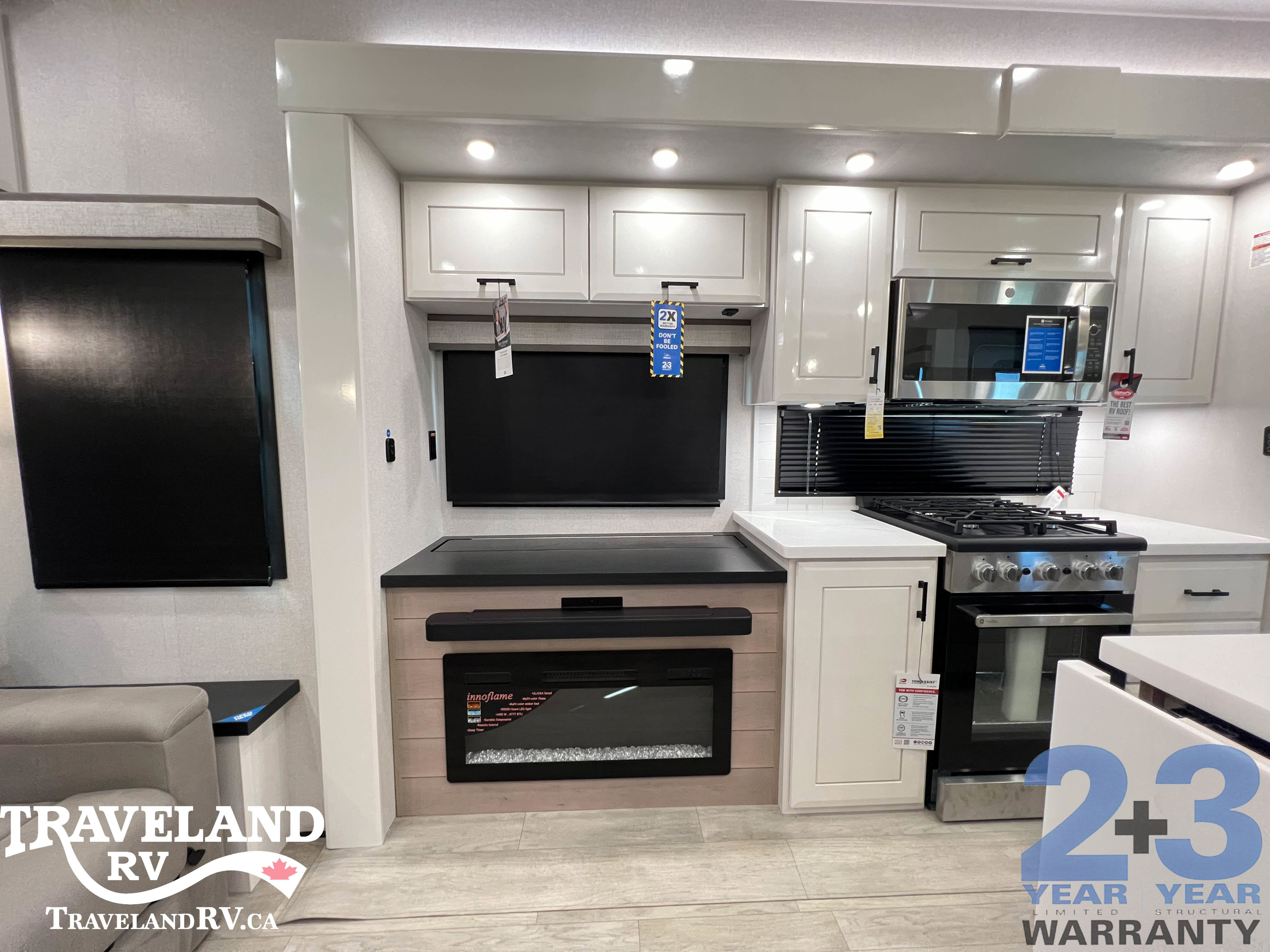 2026 Jayco Pinnacle 32RLTS - Image 19