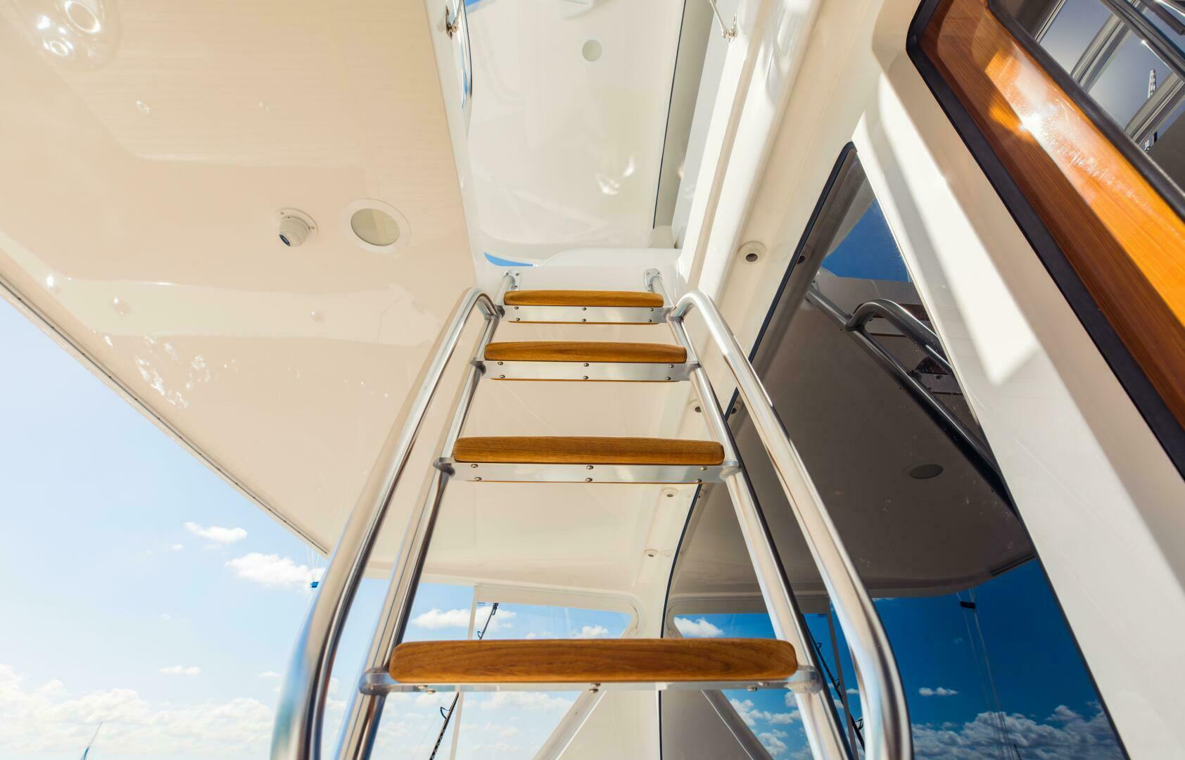 2020 Viking 72 Enclosed Bridge - Image 47
