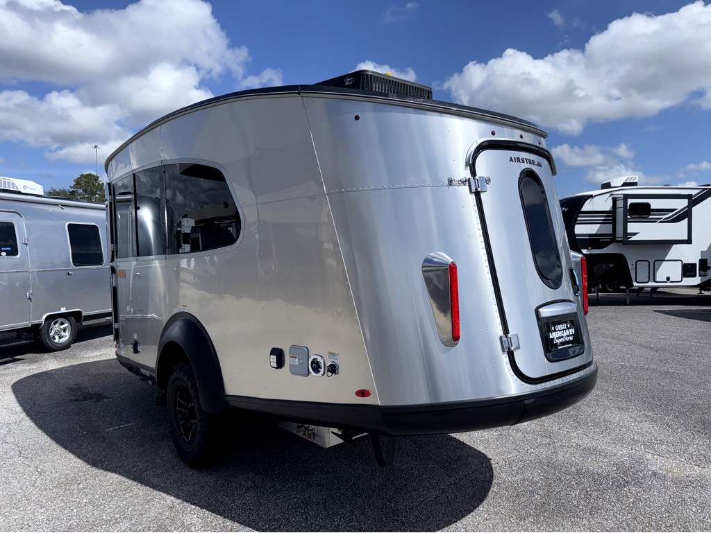 2026 AIRSTREAM Basecamp 20XE - Image 3