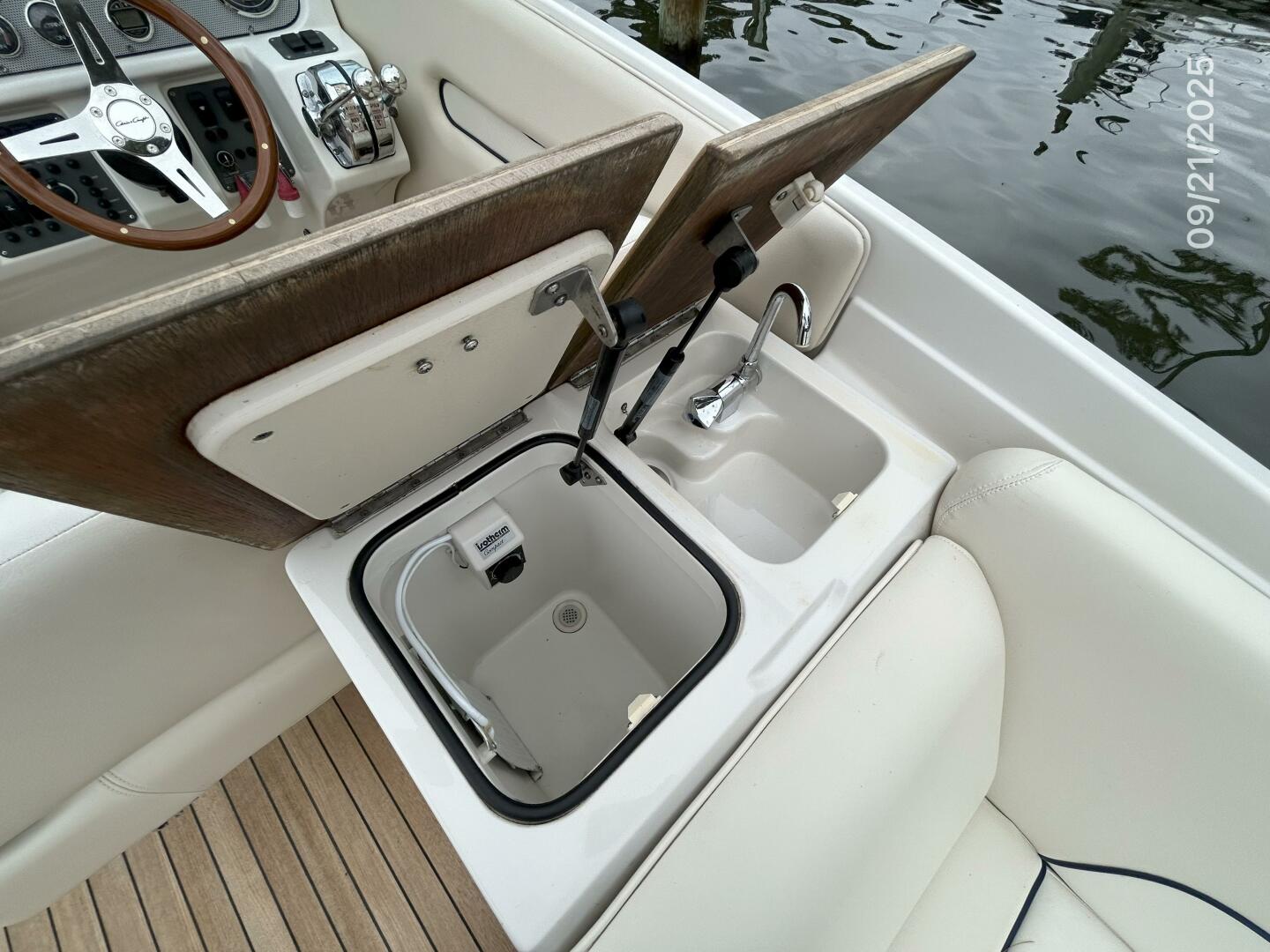 2006 Chris-Craft Corsair Heritage Edition - Image 28