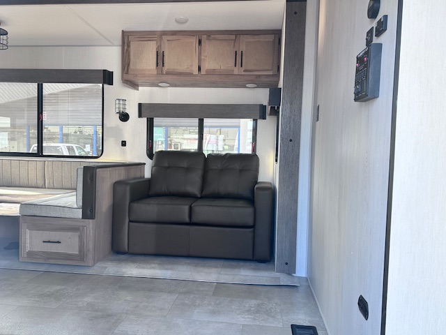 2025 CHEROKEE TIMBERWOLF 39TN - Image 7