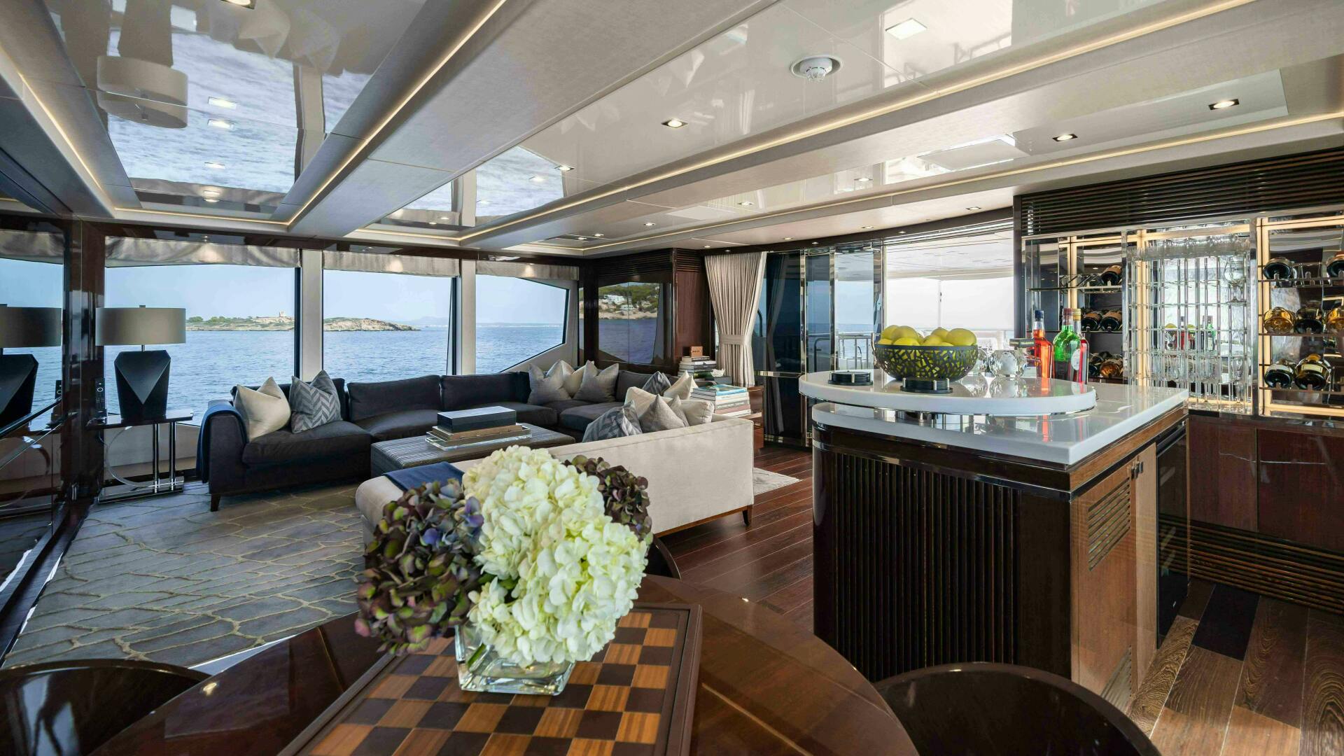 2016 Sunseeker Sunseeker 131 Yacht - Image 25