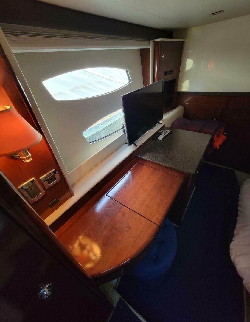 2011 Meridian 441 Sedan - Image 18