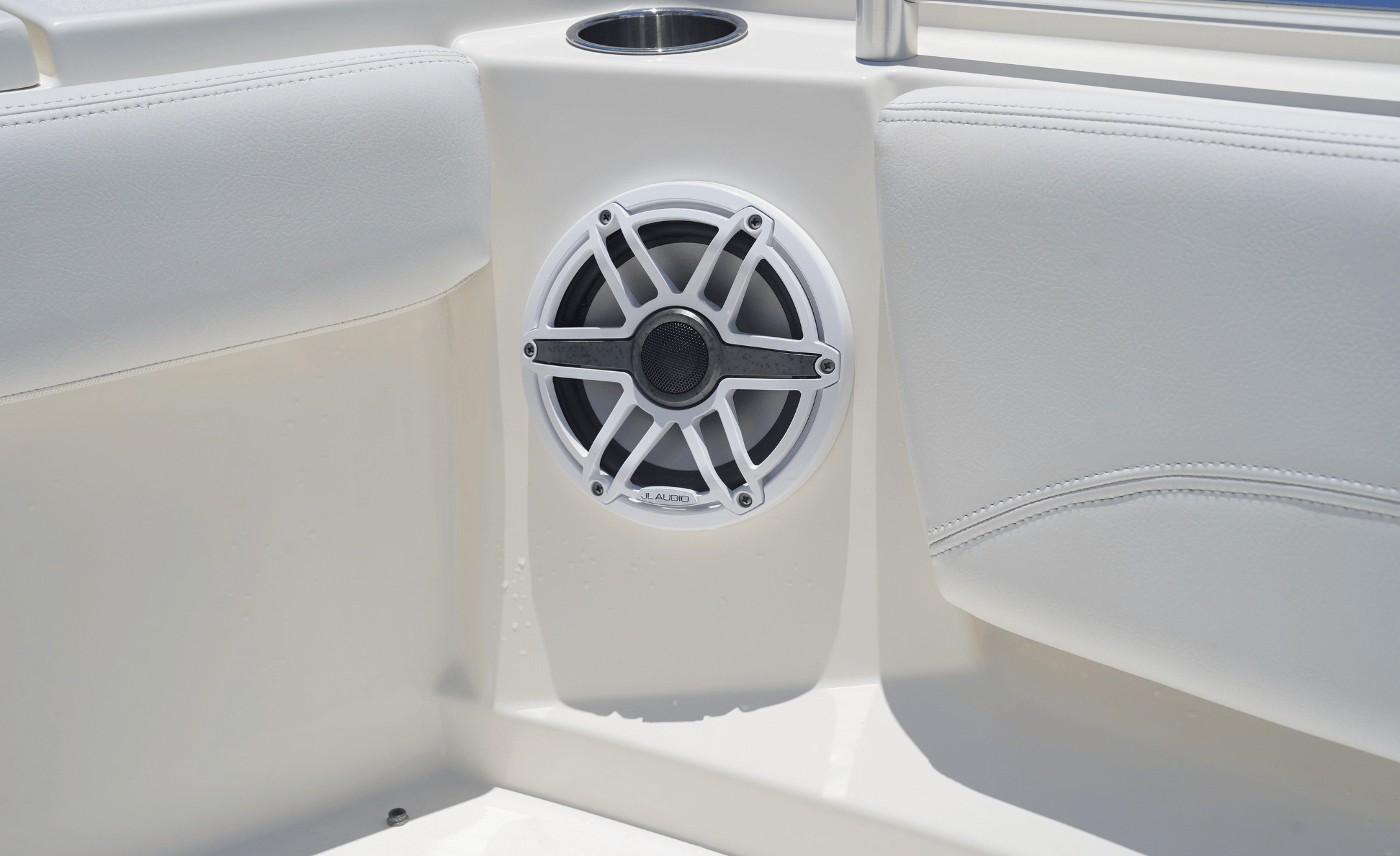 2021 COBIA 330DC - Image 46