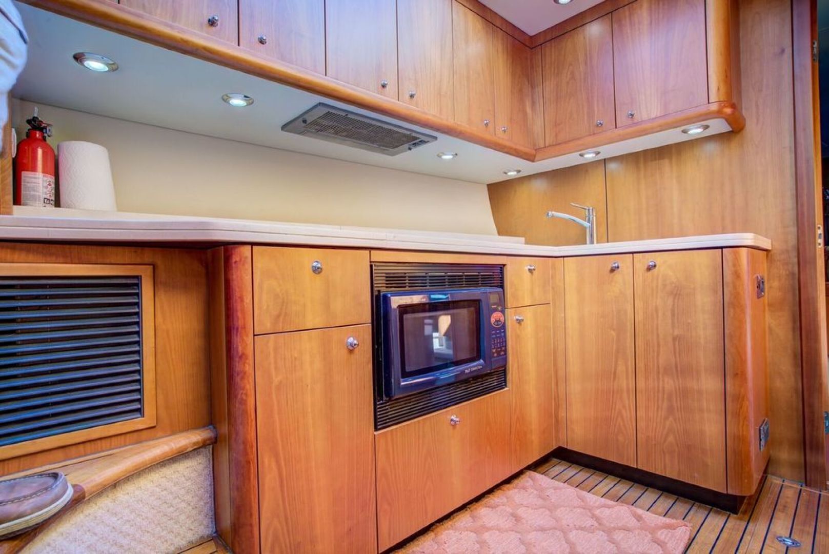 2010 Sunseeker Predator - Image 20