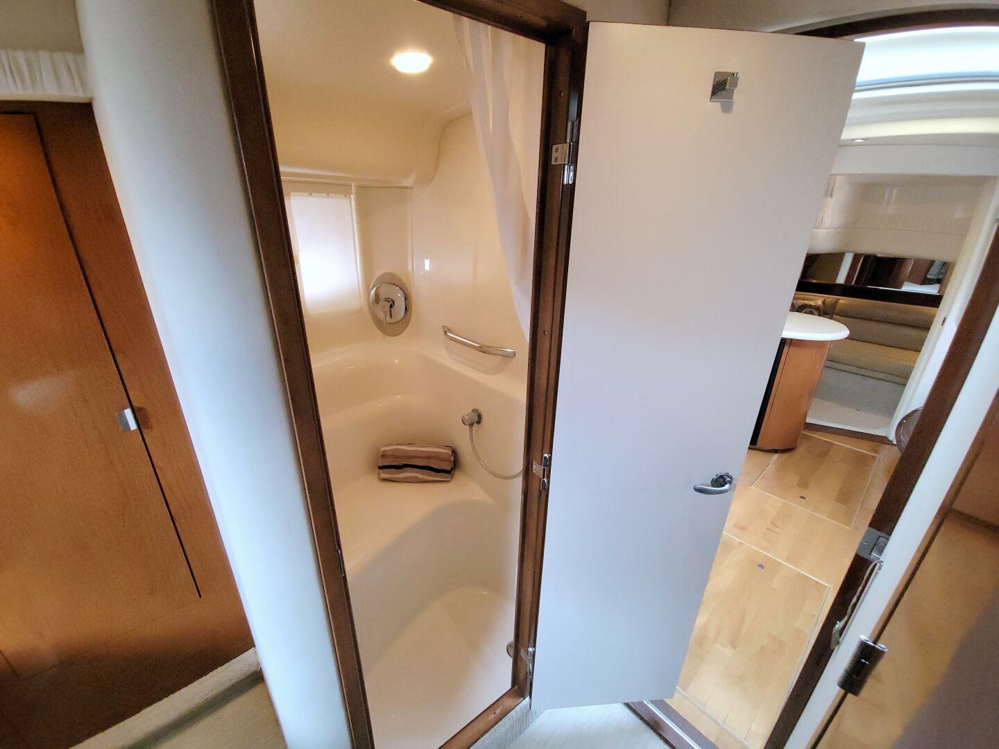 2009 Sea Ray 44 Sundancer - Image 47