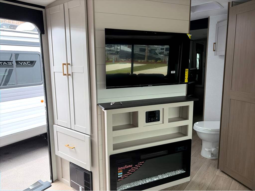 2027 JAYCO JAY FEATHER 26FK - Image 15