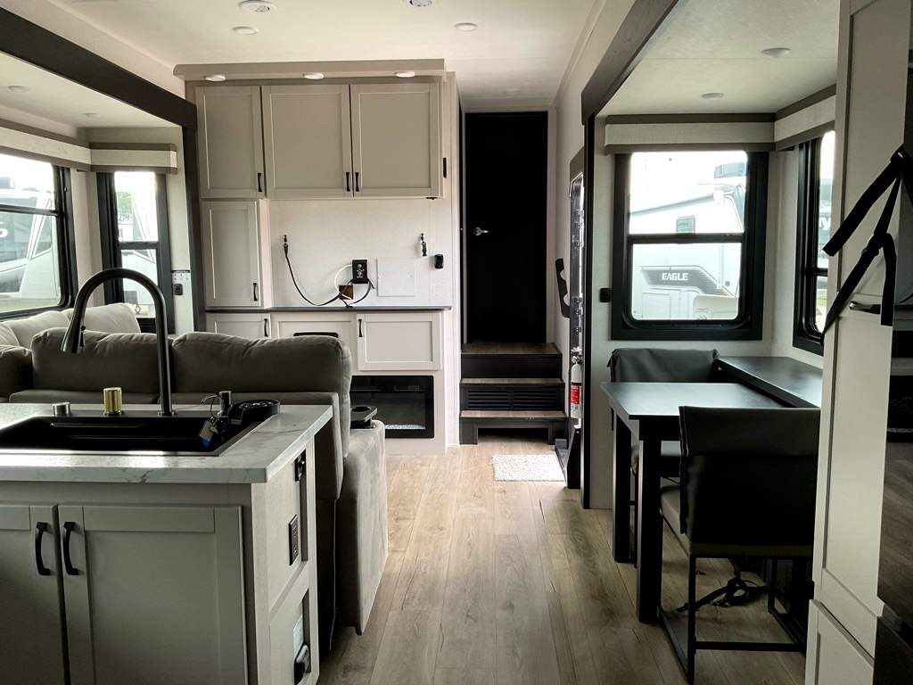 2026 JAYCO SEISMIC 399 - Image 6