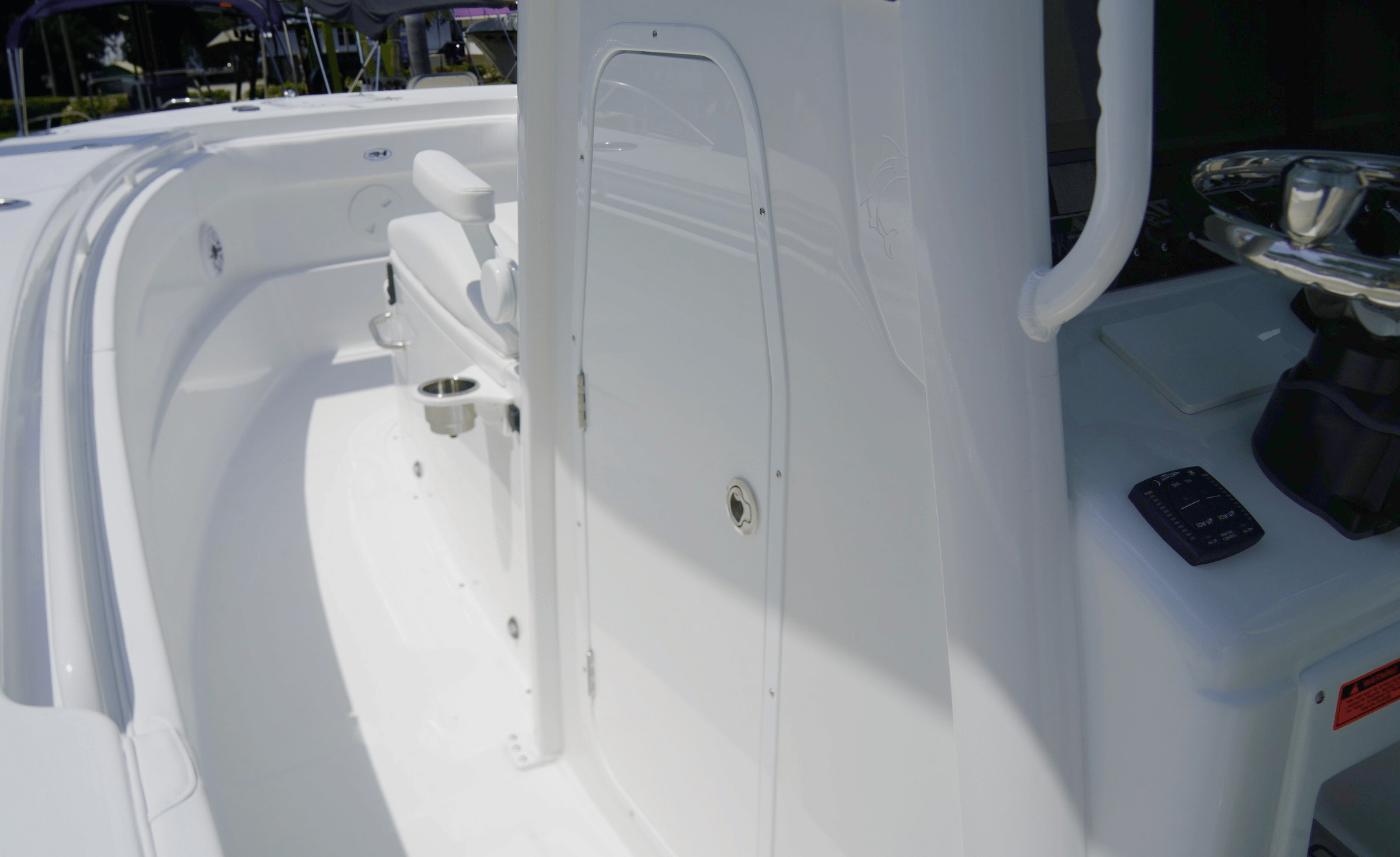 2027 SEA HUNT GAMEFISH 28CB - Image 51
