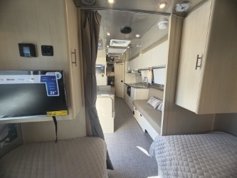 2026 AIRSTREAM FLYING CLOUD 30FBBT - Image 24