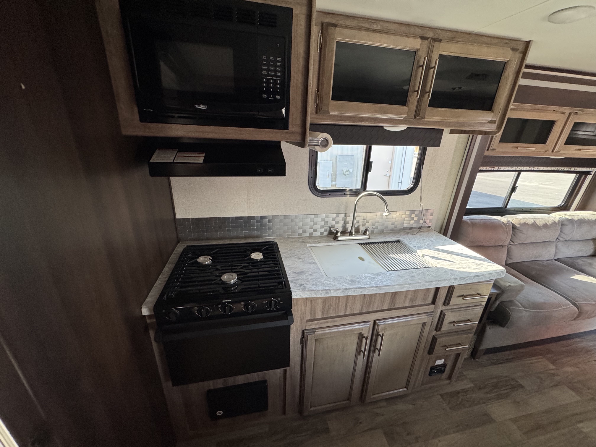 2019 JAYCO JAY FEATHER 23RB - Image 15