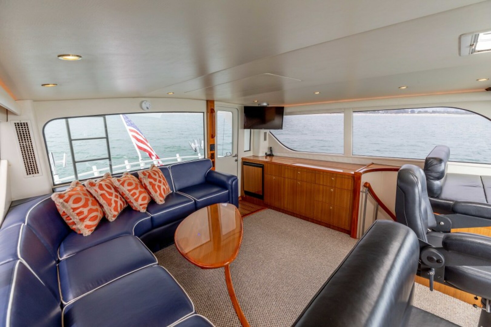 2006 Viking 74 Enclosed Bridge - Image 4