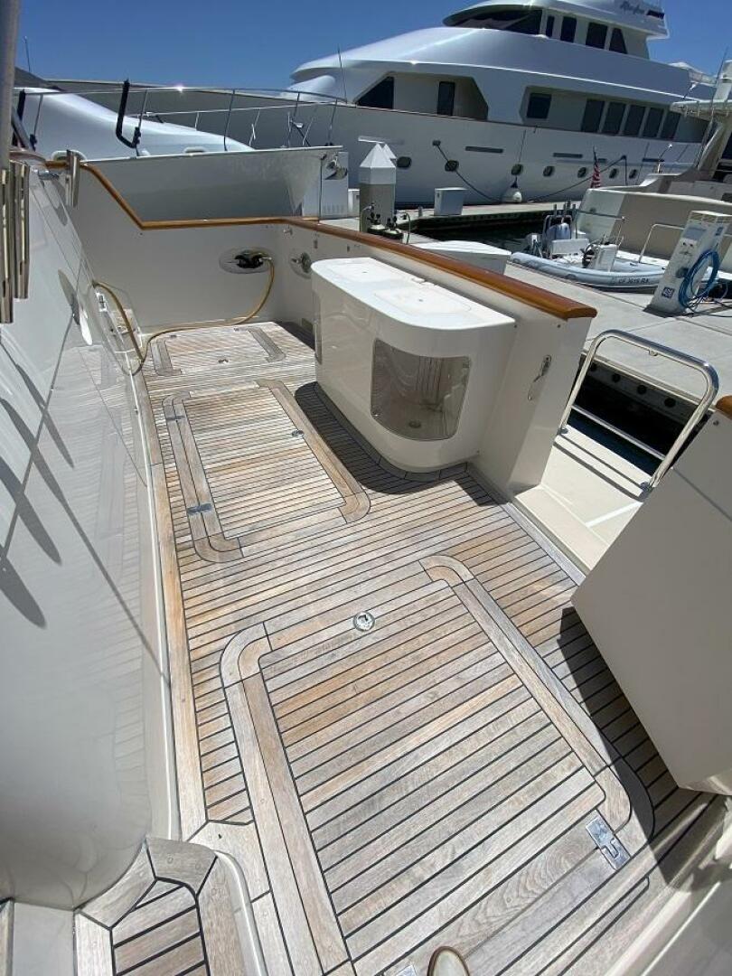 2005 Offshore Yachts - Image 20