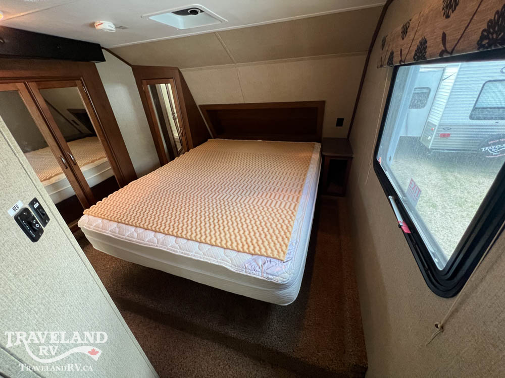2013 Heartland Sundance XLT SD XLT 285TS - Image 16
