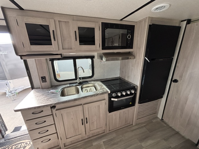2022 Coachmen Northern Spirit XTR 2145RBX - Image 17