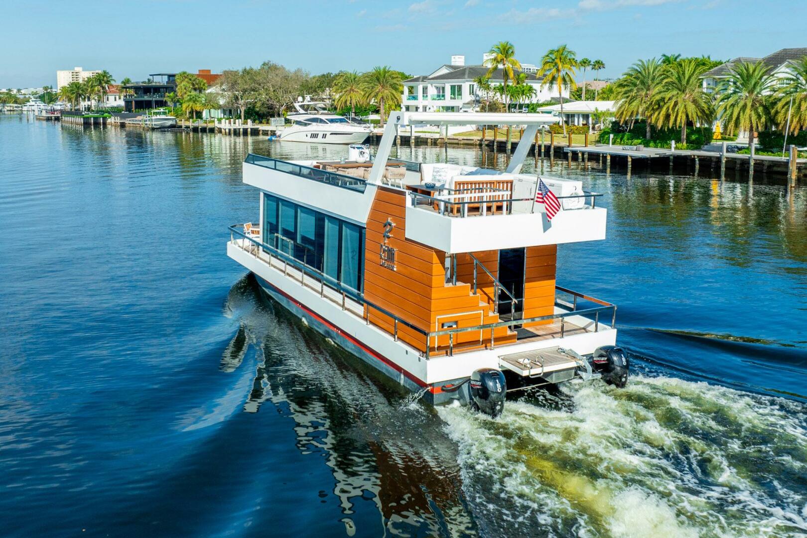 2023 Reina Boats 44DR - Image 6