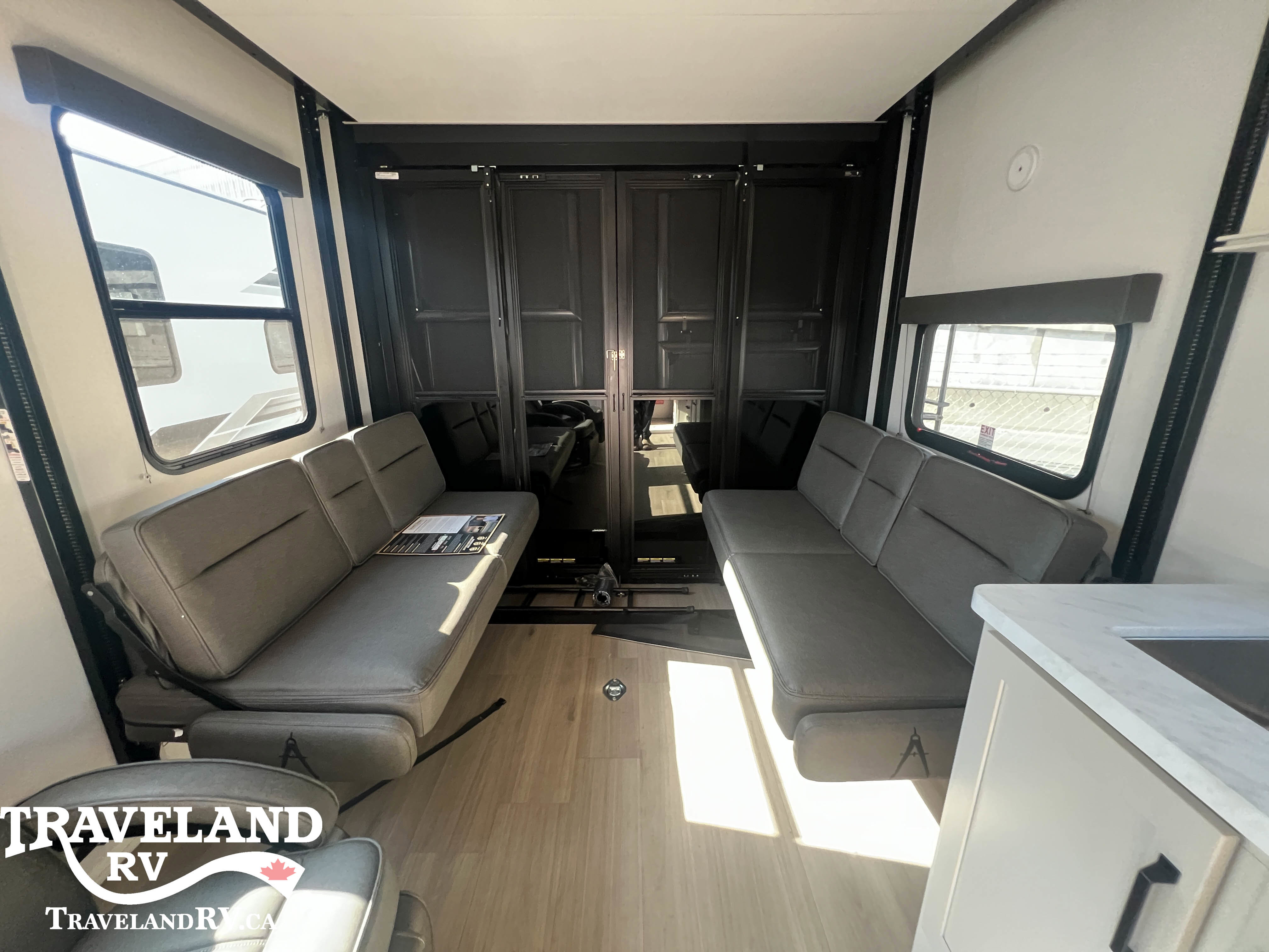 2026 Grand Design Momentum G-Class 21G - Image 9