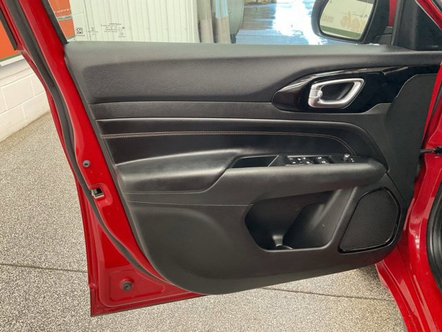 2022 Jeep Compass Utility 4D Limited 4WD - Image 12