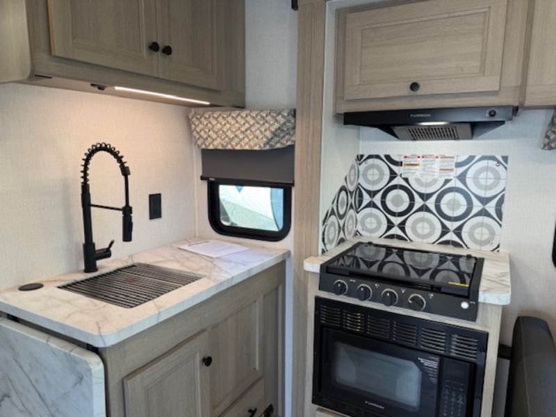 2026 Forest River Sunseeker 2860DSF - Image 7