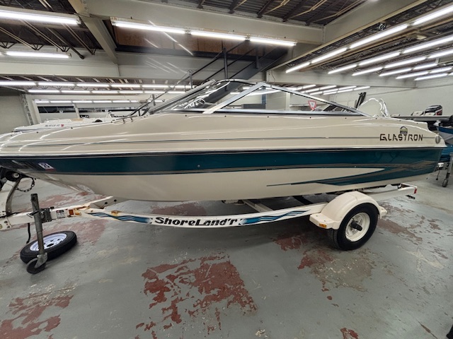 2000 GLASTRON GX 185 - Image 1