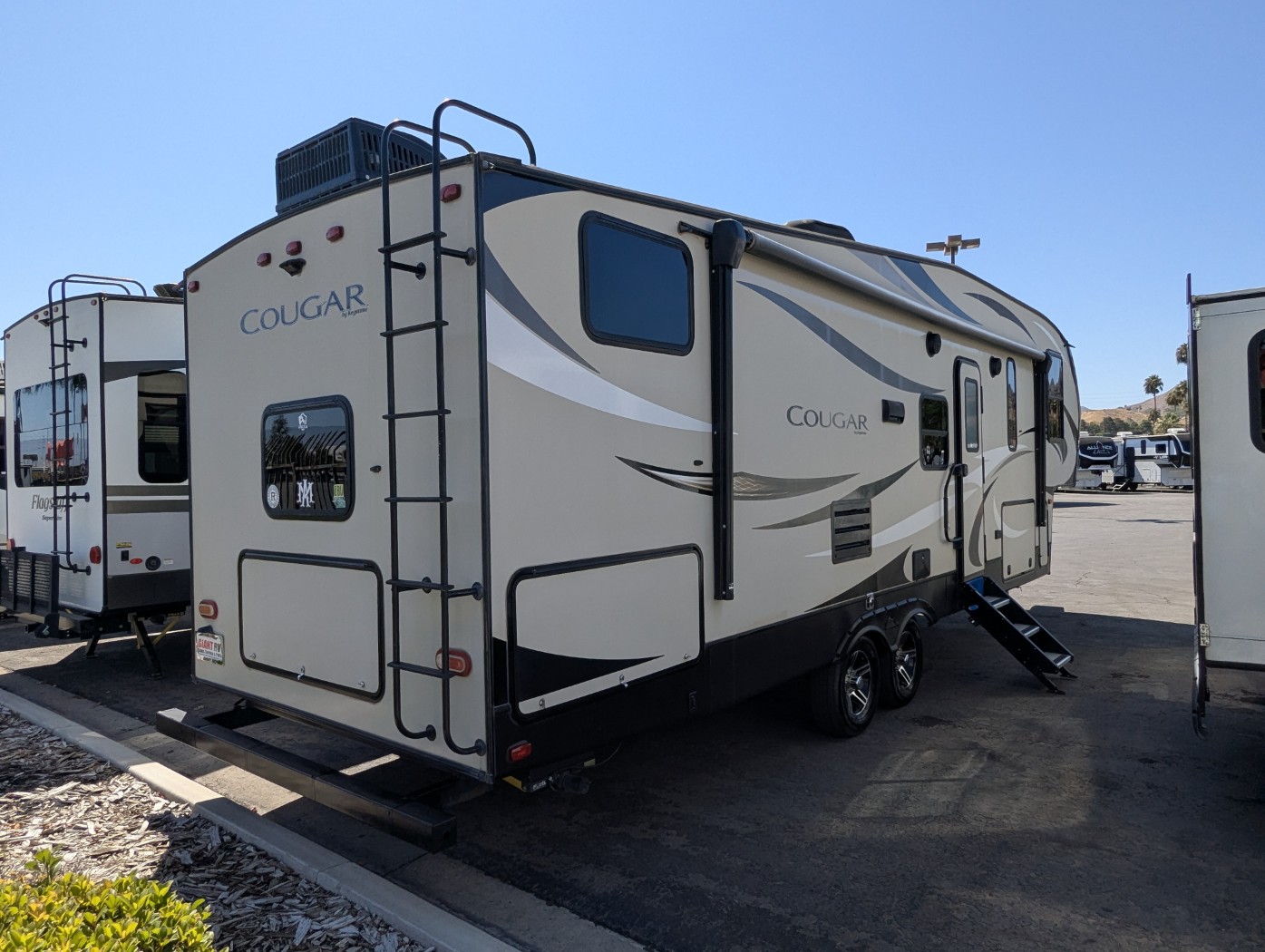2019 Keystone Cougar Half-Ton West 29RDBWE - Image 10