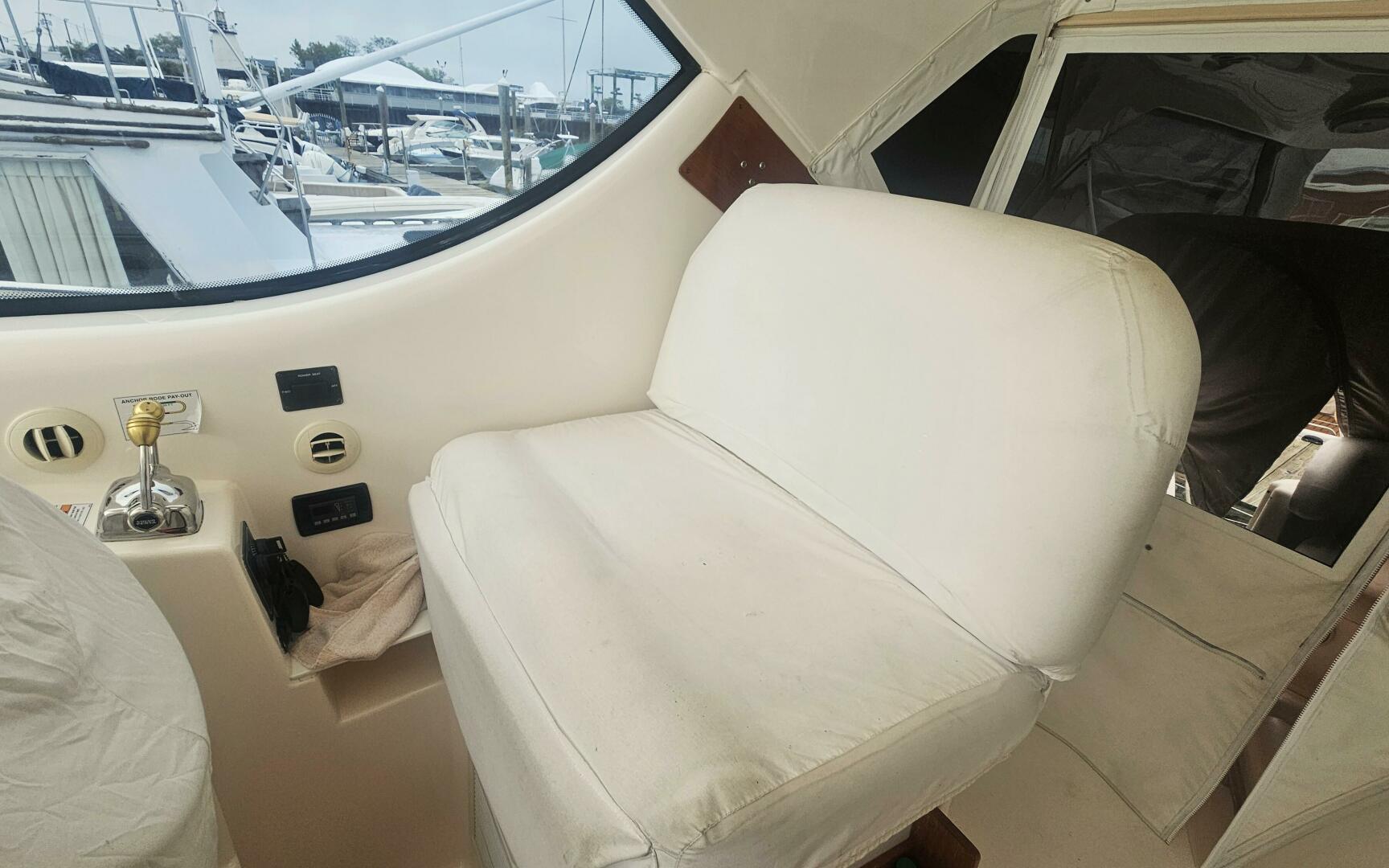 2006 Tiara Yachts 4300 Sovran - Image 17