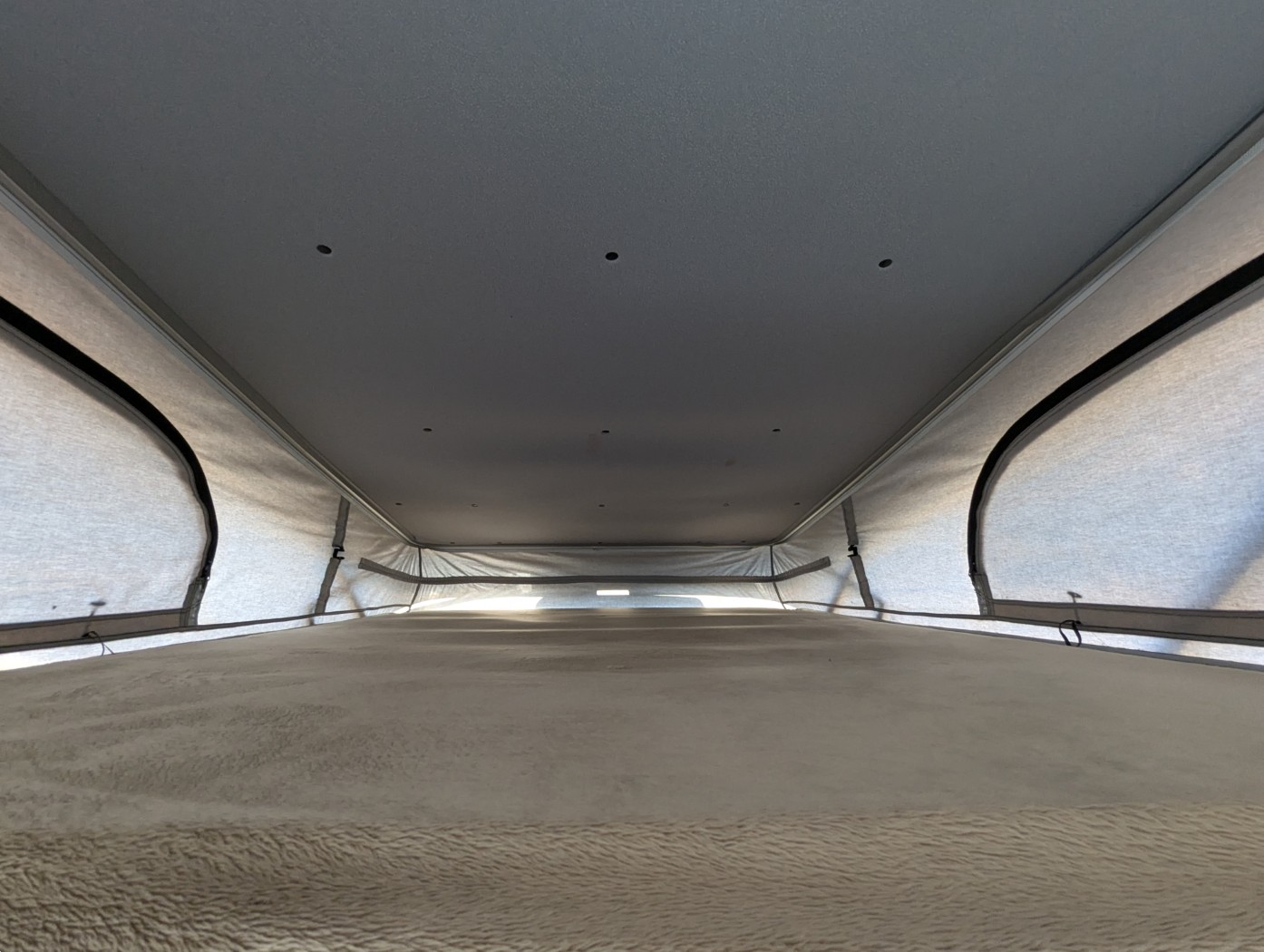 2022 Thor Motor Coach Tellaro 20J - Image 14