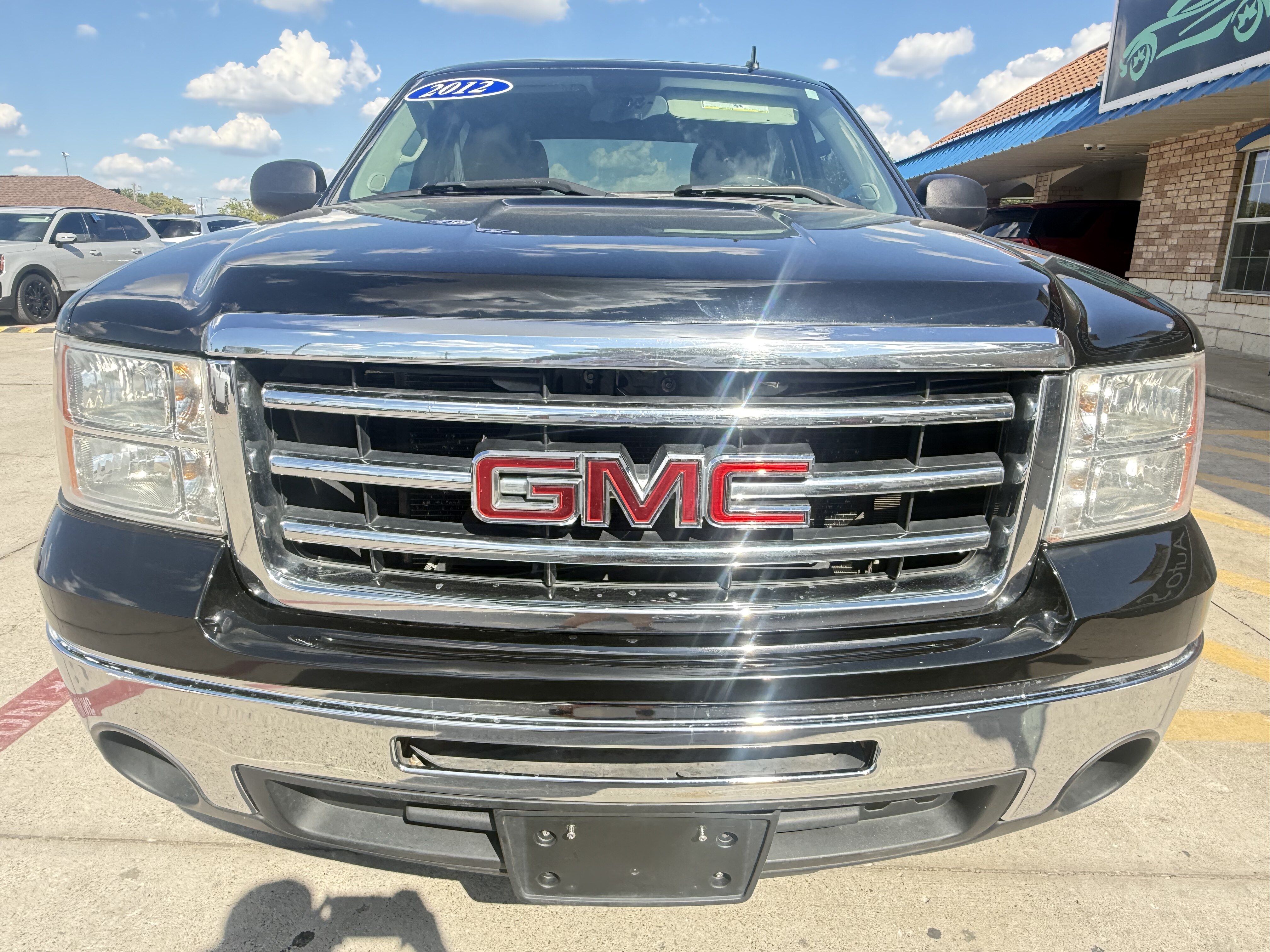 2012 GMC Sierra 1500 Pickup-V8 Crew Cab SL 2WD - Image 7