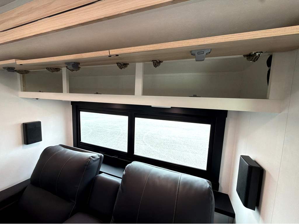 2027 JAYCO MELBOURNE PRESTIGE 25LP - Image 19
