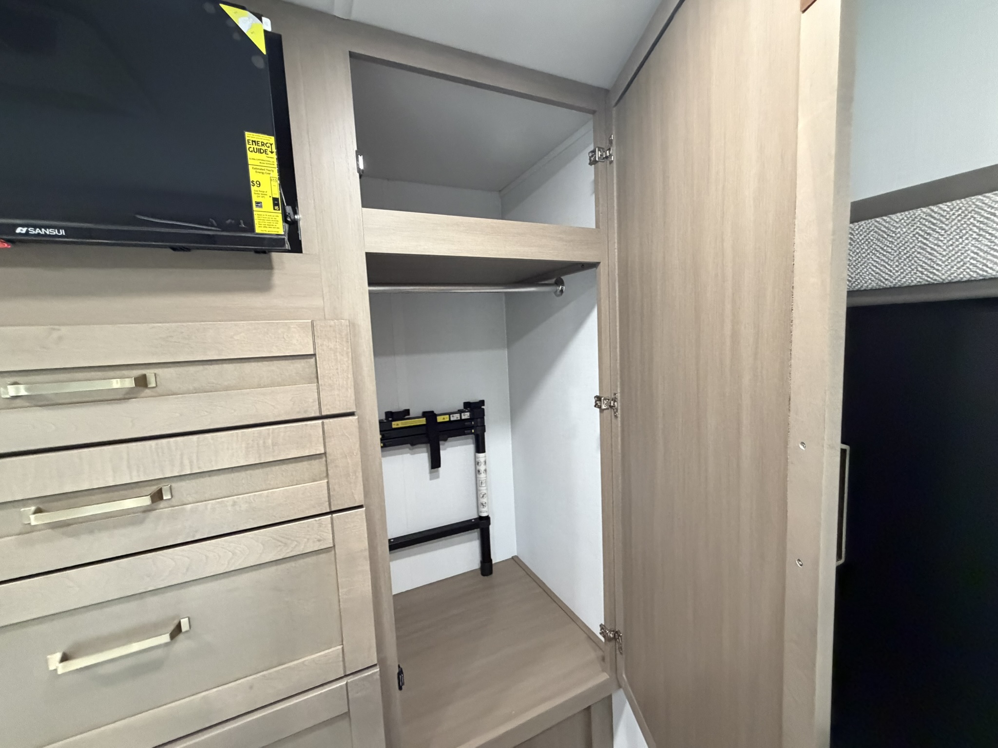 2027 JAYCO GREYHAWK 29MV - Image 46