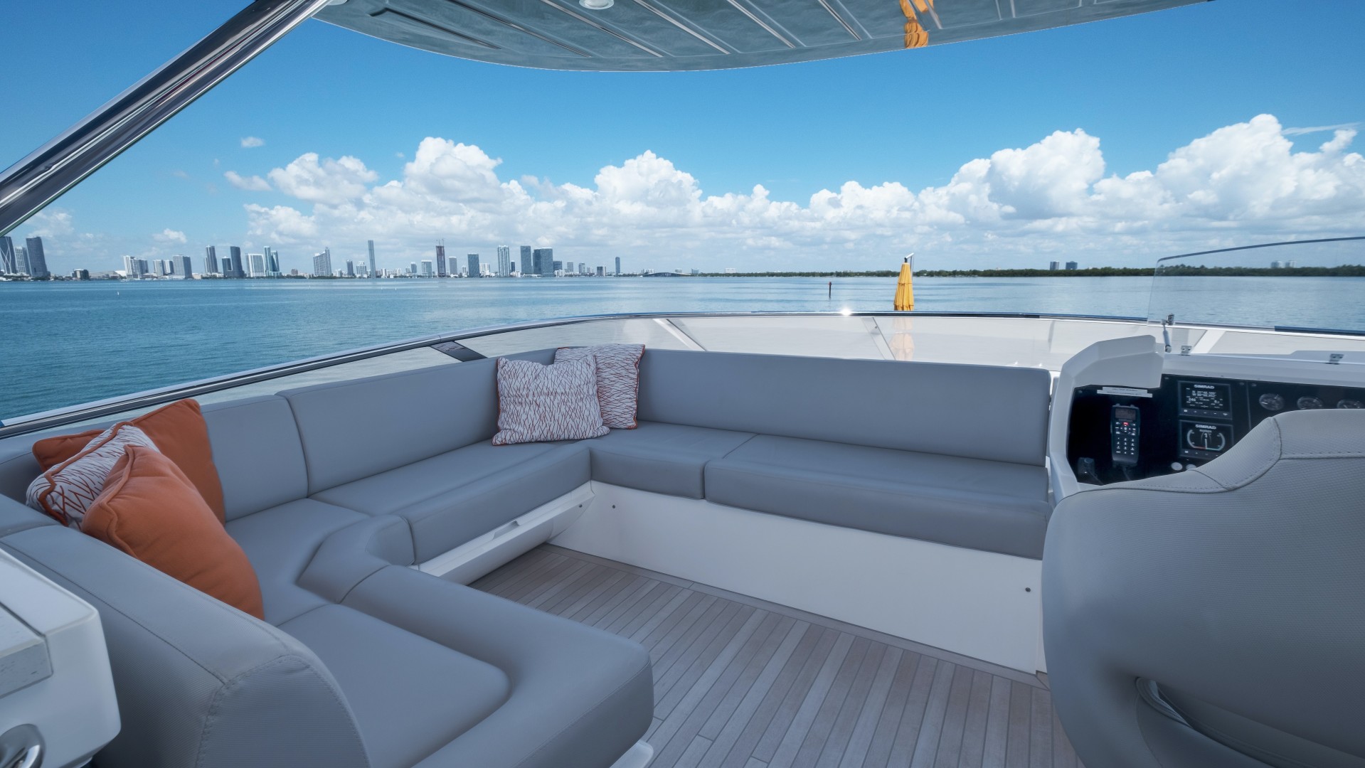 2018 Sunseeker 86 Yacht - Image 14