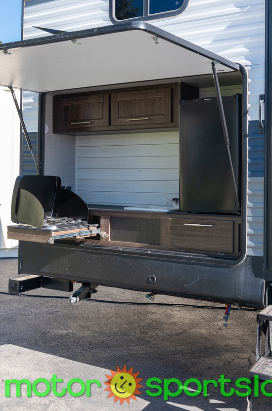 2018 CrossRoads Zinger ZR328SB - Image 13