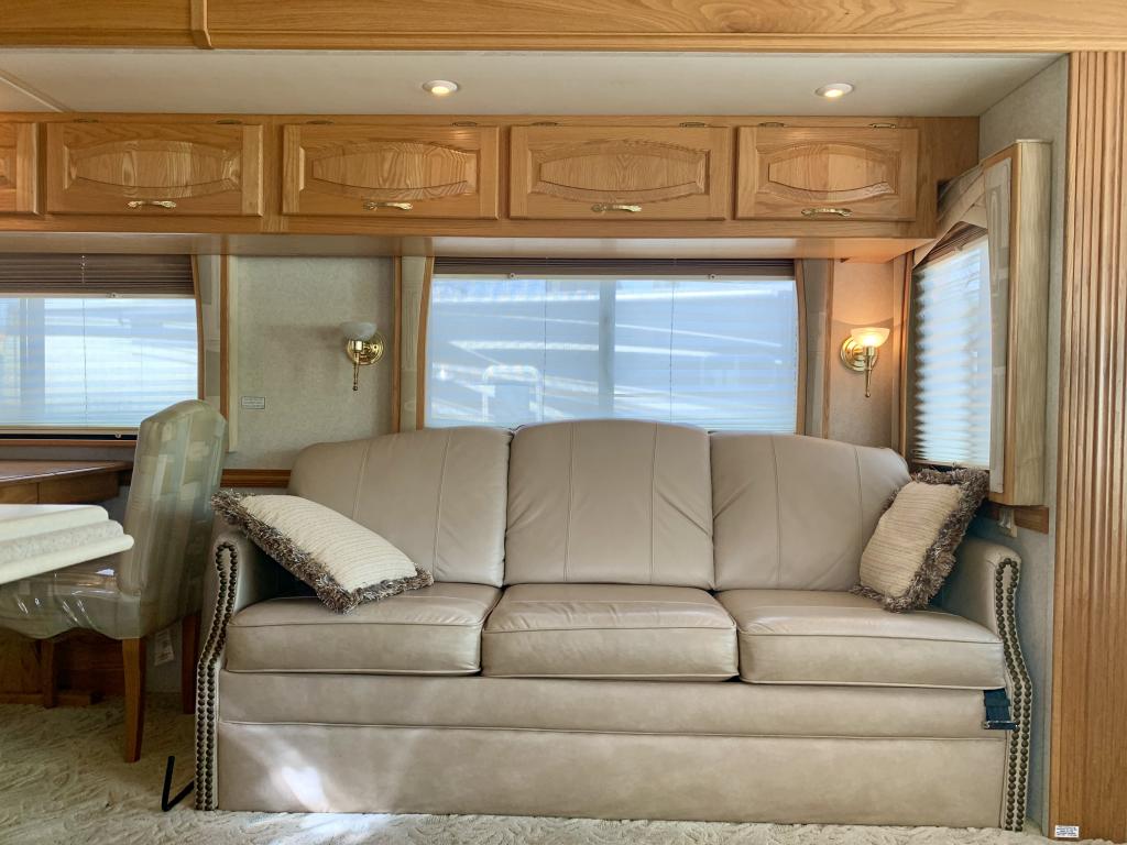 2005 MOUNTAIN AIRE 3778-WORKHORSE - Image 20