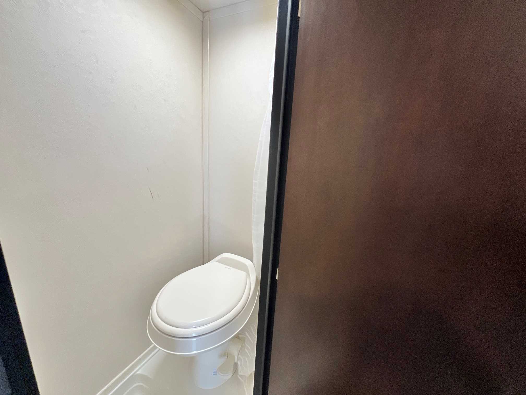 2018 Forest River Cherokee Wolf Pup 17RP - Image 17
