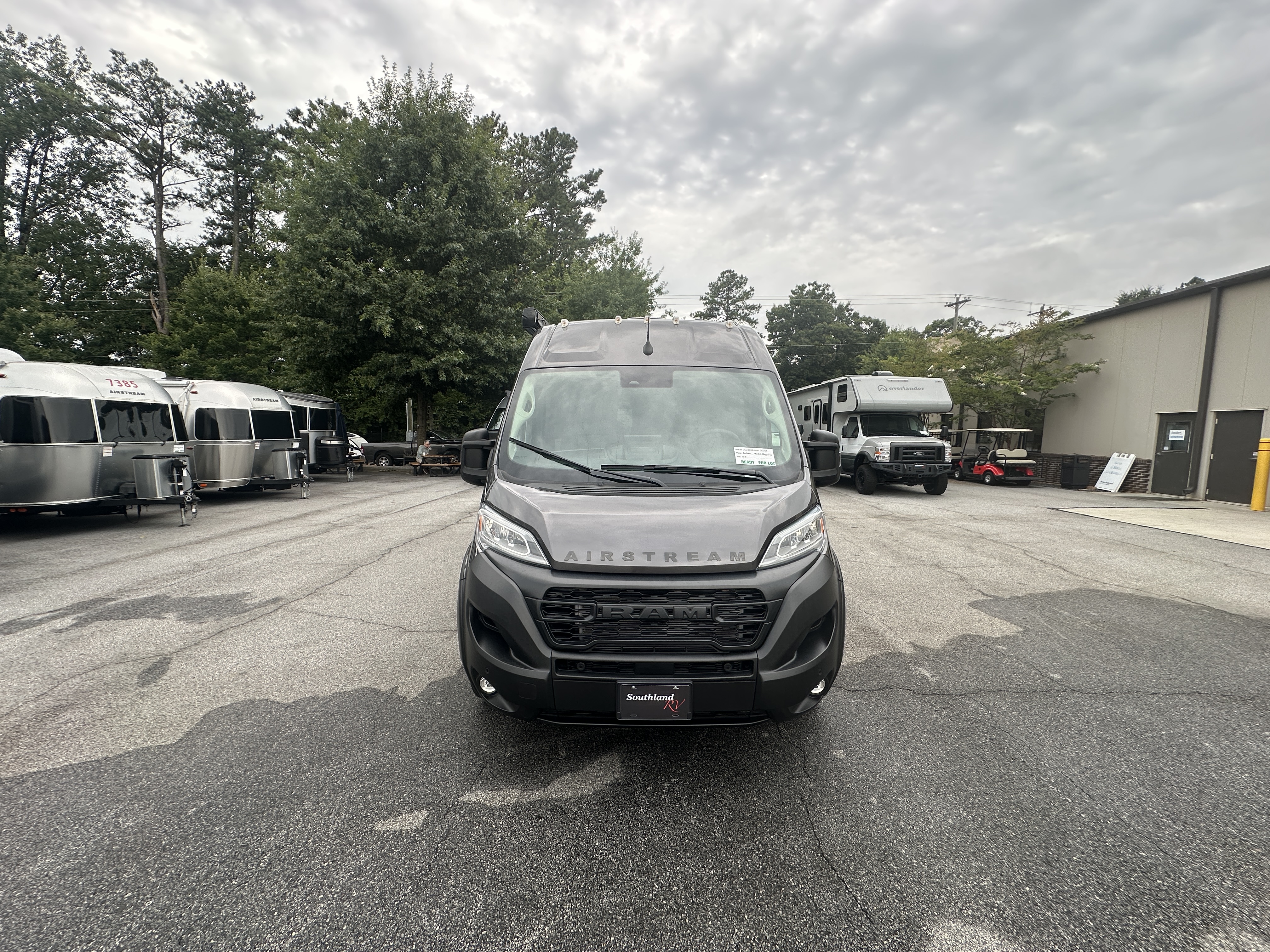 2027 Airstream Rangeline 21PS - Image 9