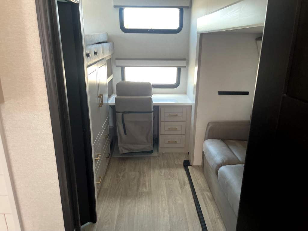 2027 JAYCO NORTH POINT 375TBDB - Image 20