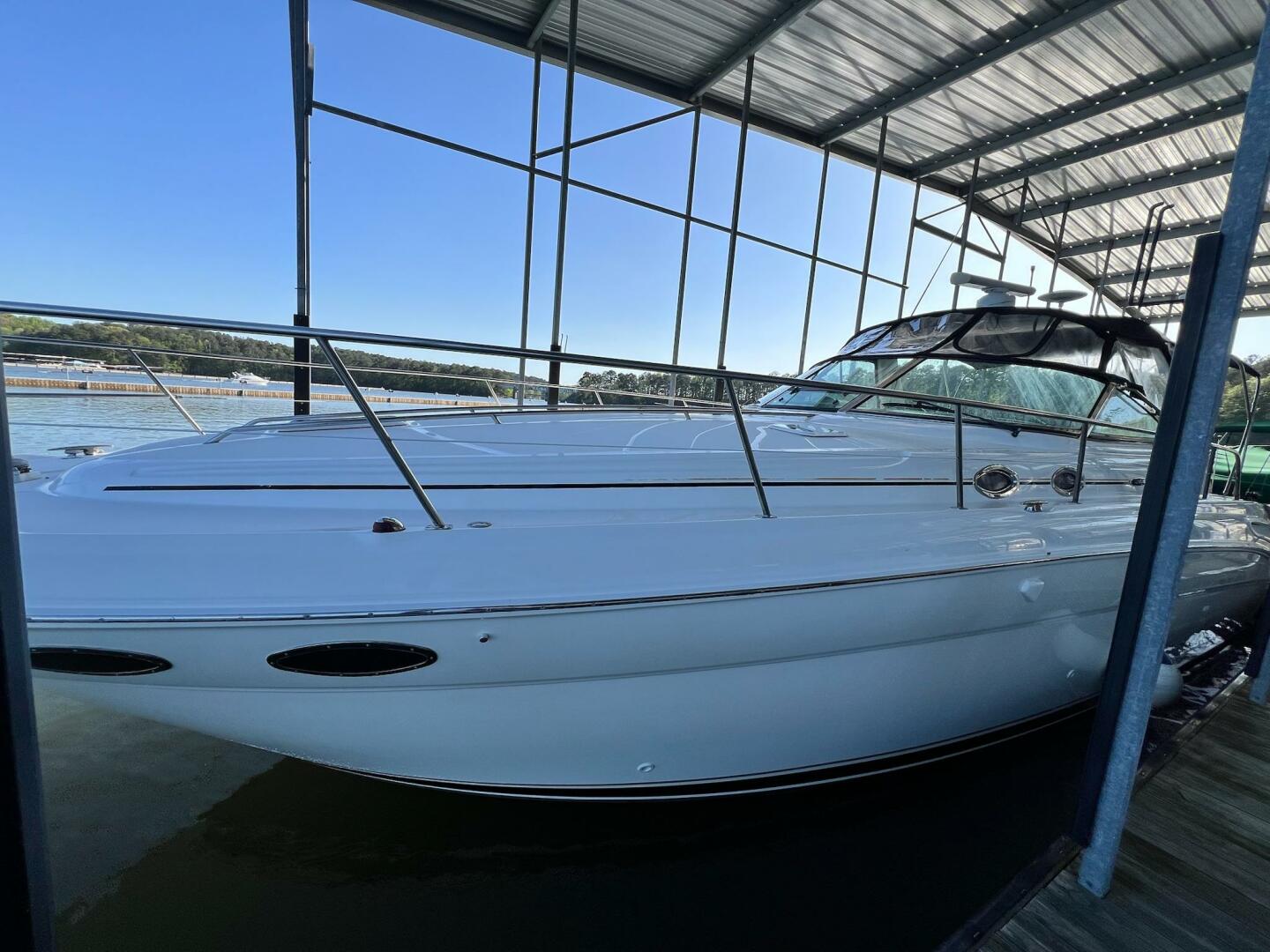 2001 Sea Ray 380 Sundancer - Image 4