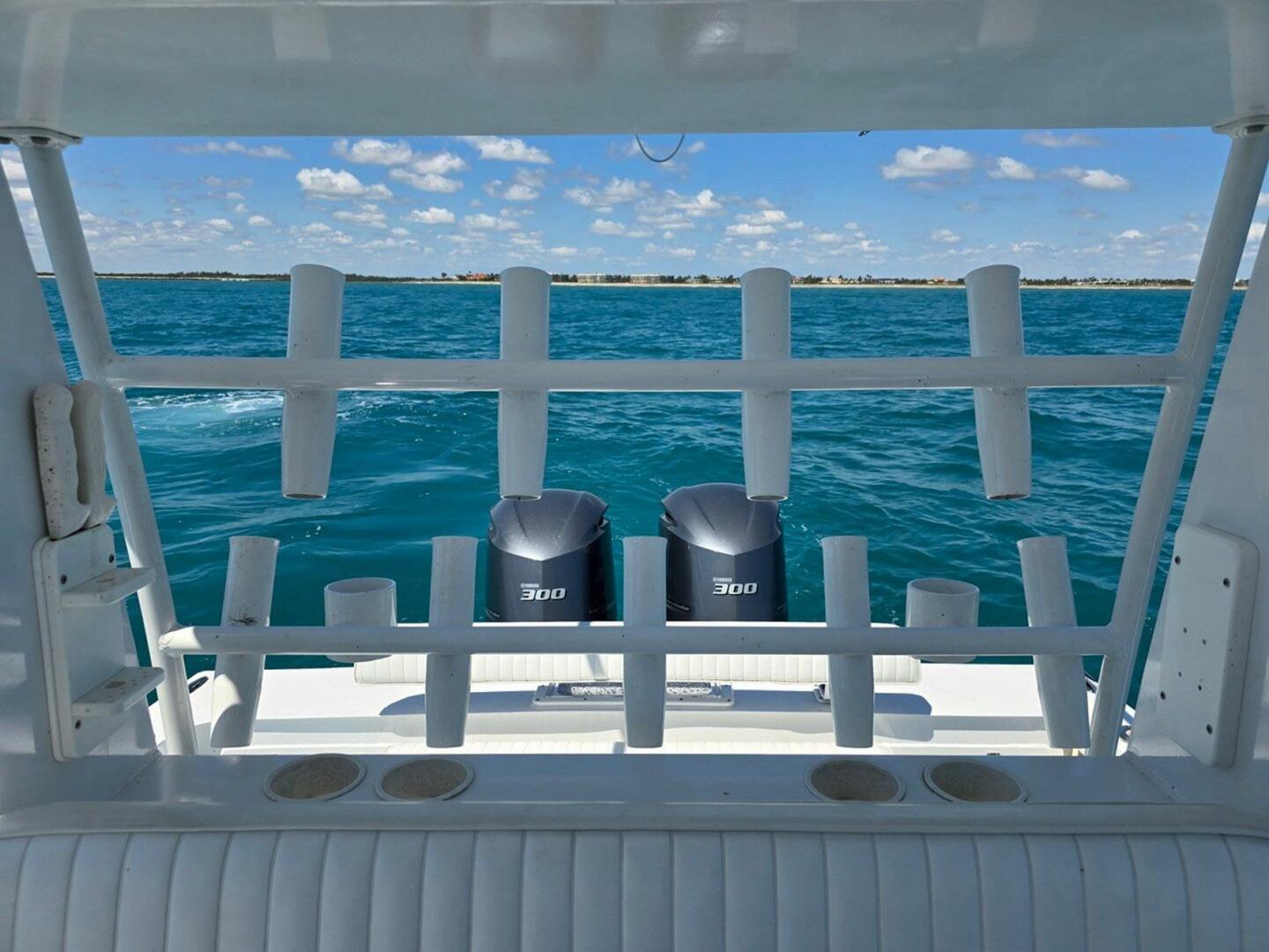2012 Contender Custom 33 Center Console - Image 19