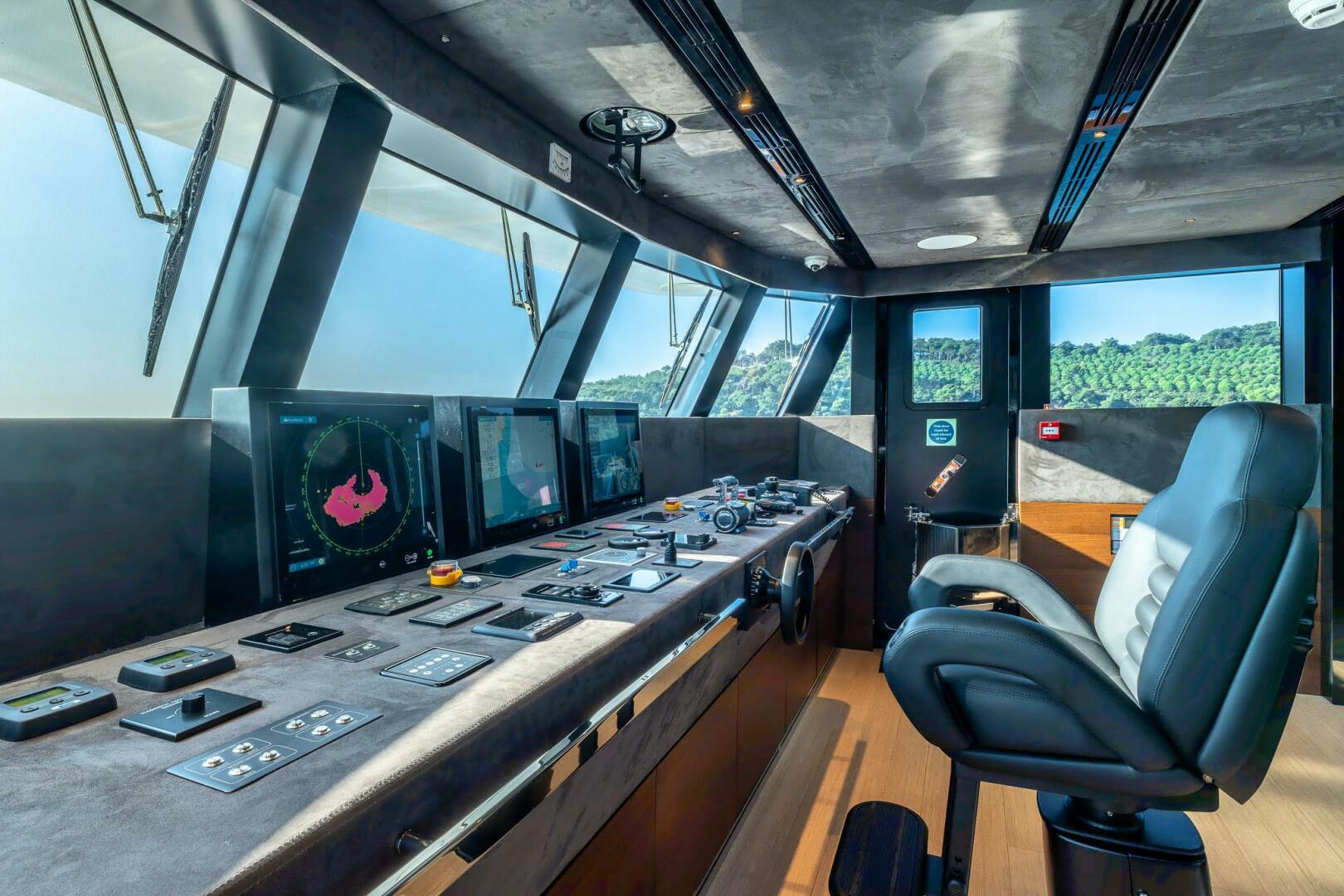 2024 AES Yacht - Image 44