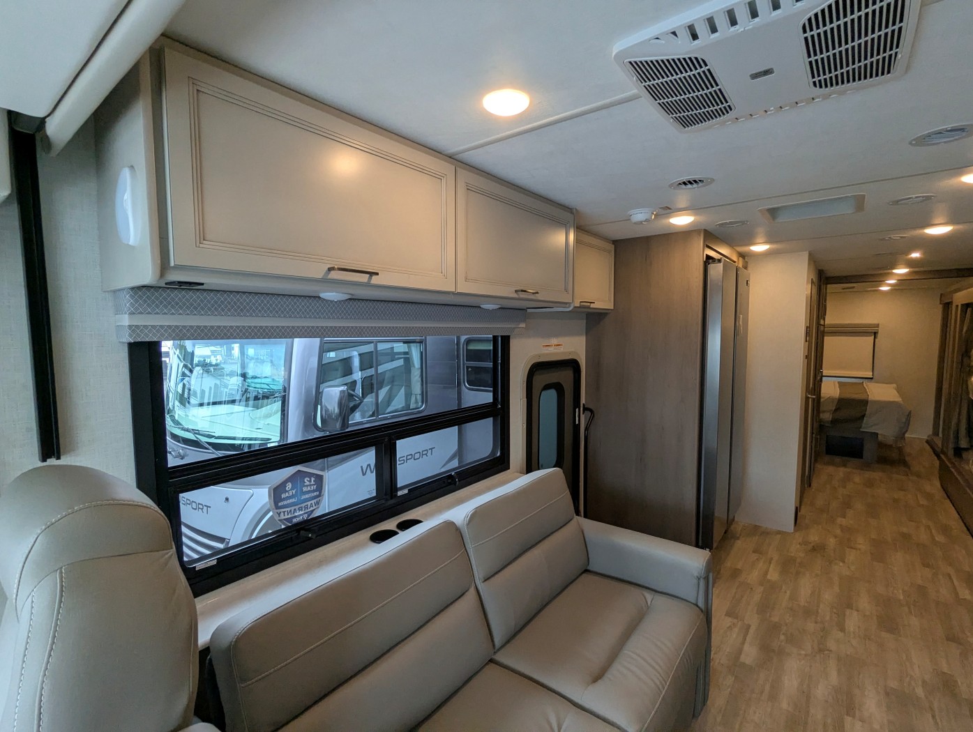 2026 Thor Motor Coach Windsport 35J - Image 14