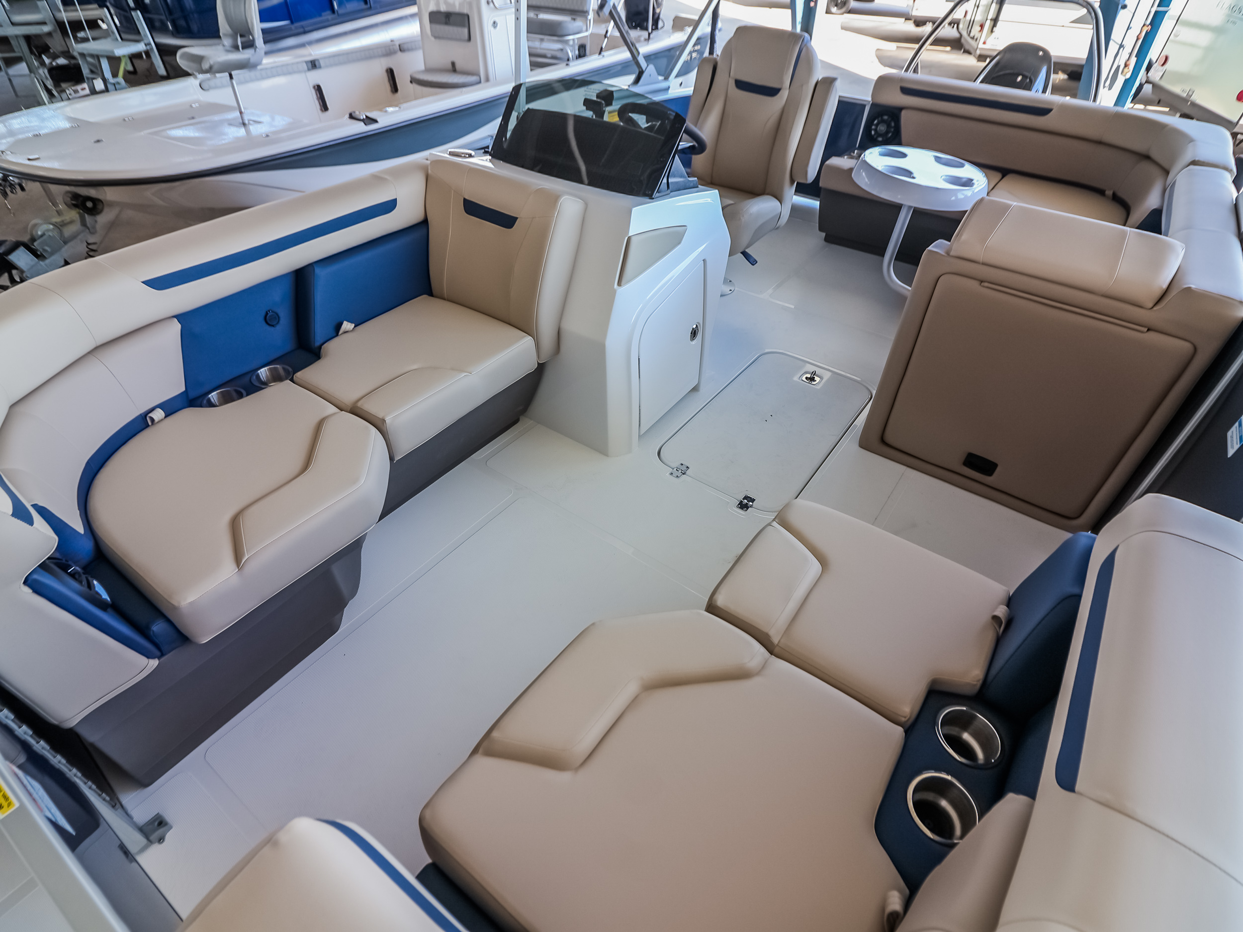 2027 Hurricane FunDeck 2260 REF - Image 14